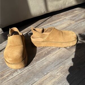 Steve Madden MELLOW COGNAC SUEDE Clog